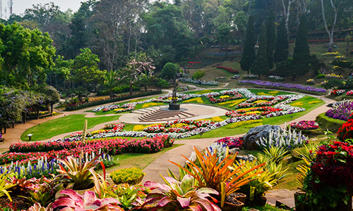 http://www.tatnews.org/wp-content/uploads/2014/12/Mae-Fah-Luang-Garden.jpg