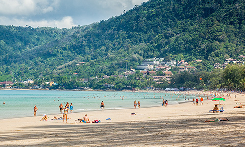 Thailand establishes one-stop-service courts to handle tourist cases