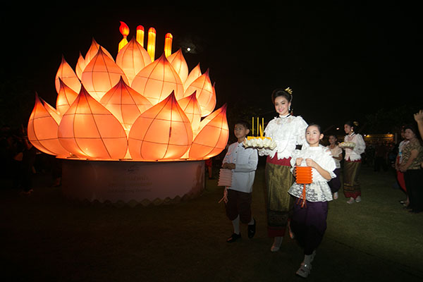 Loi Krathong in Bangkok 2015