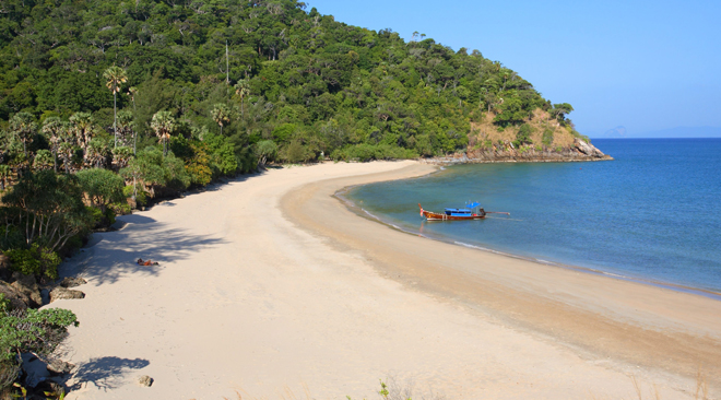 Pollution Control Department awards five-star ratings to 13 beaches around Thailand