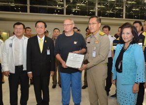 Weerasak Kowsurat thanks British cave diving team