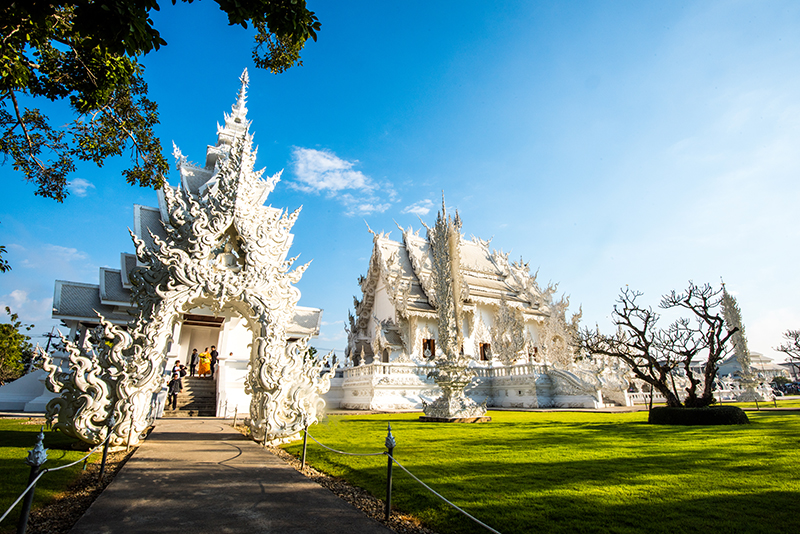 Remarkable unique temples among the 40000 throughout Thailand