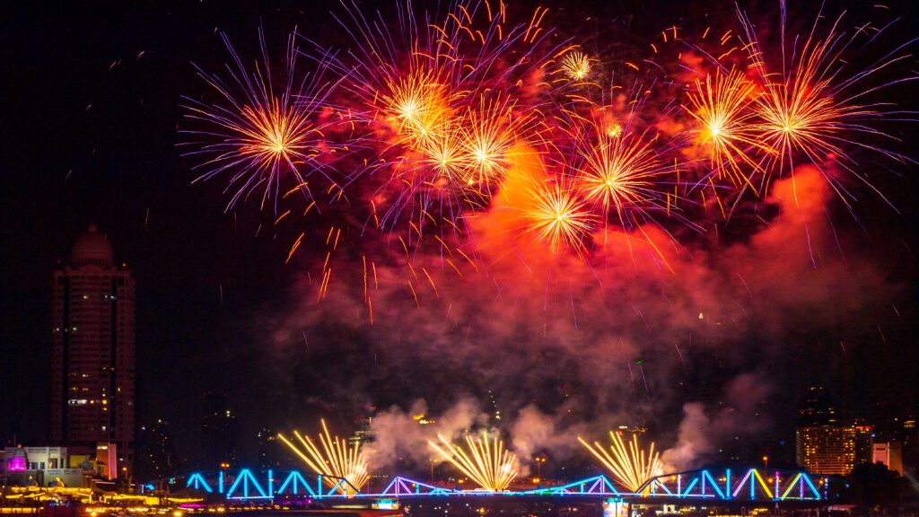 Vijit Chao Phraya 2023: A Phenomenon of Light and Colour Shows