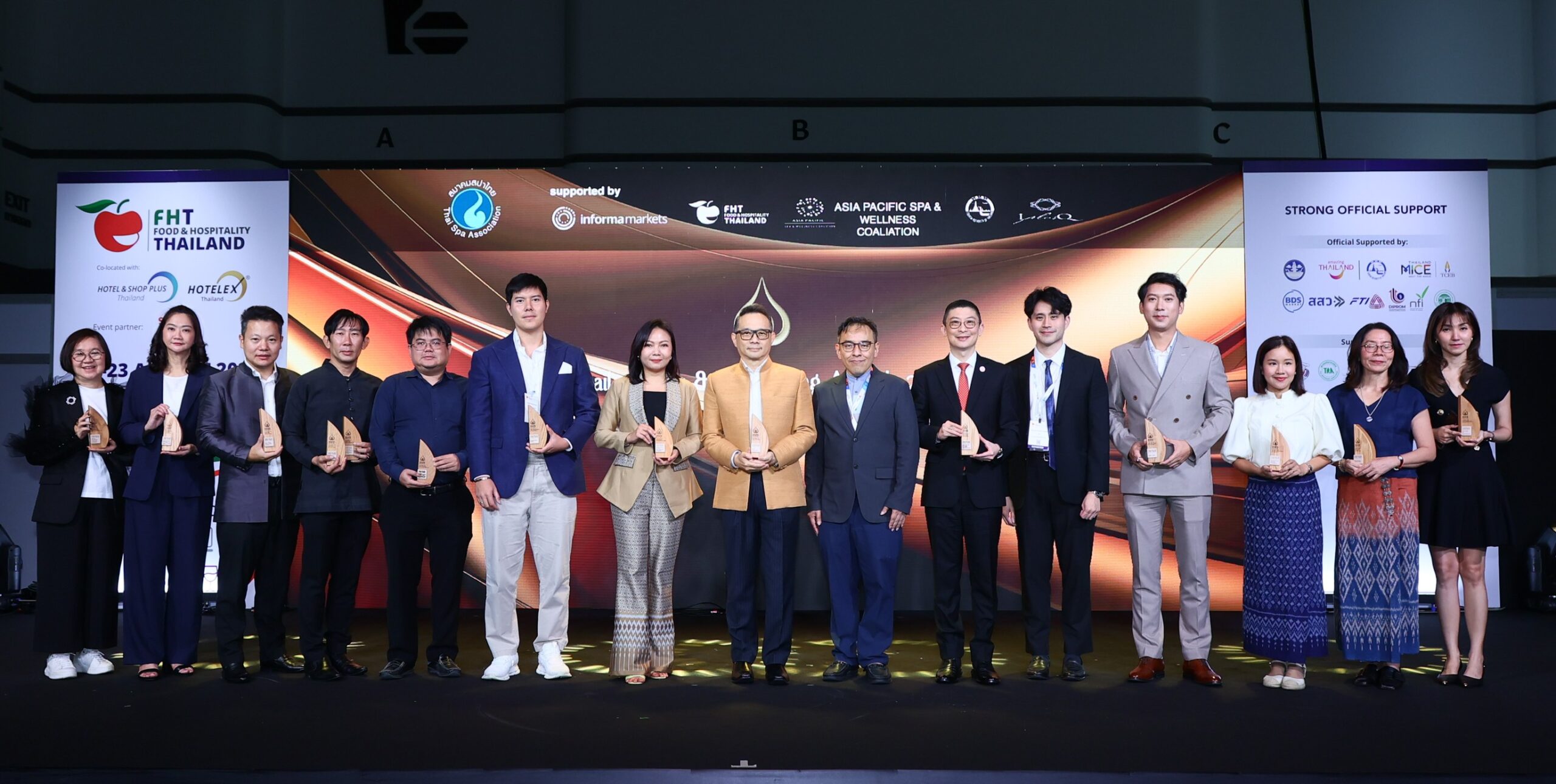 Award winners group photo at Thailand Spa and Wellbeing Awards 2025 in Bangkok