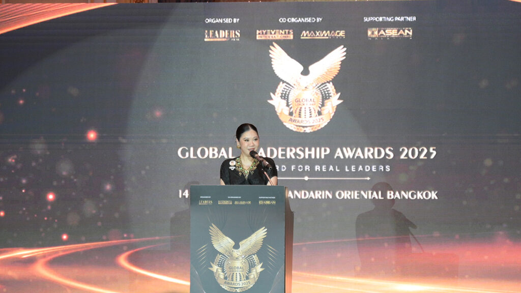 Ms. Thapanee Kiatphaibool, TAT Governor, delivering a speech at the Global Leadership Awards 2025 in Bangkok
