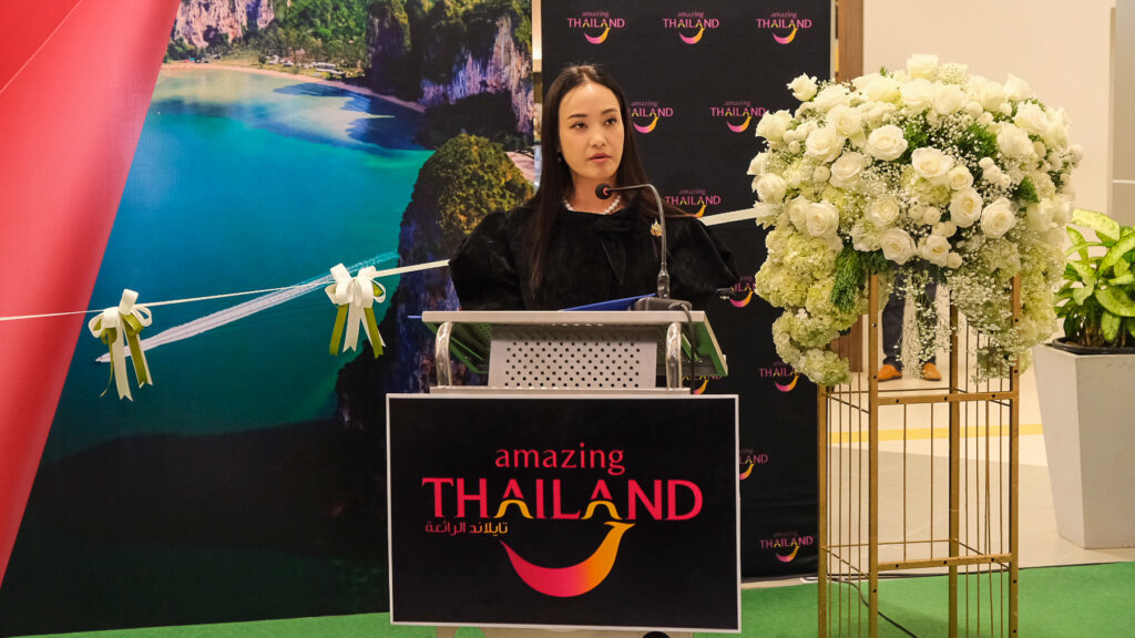 TAT representative delivers opening remarks at the welcome ceremony for Air Arabia’s first direct Sharjah–Krabi service.