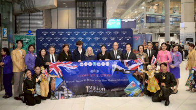 TAT officials and airline partners welcome the one millionth UK visitor to Thailand at Suvarnabhumi Airport, marking a historic long-haul tourism milestone.