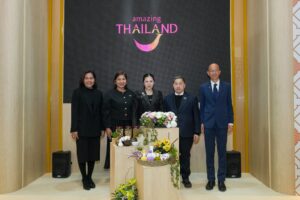 TAT executives at the Amazing Thailand pavilion during FITUR 2026 in Madrid, highlighting Thailand’s quality leisure tourism strategy.
