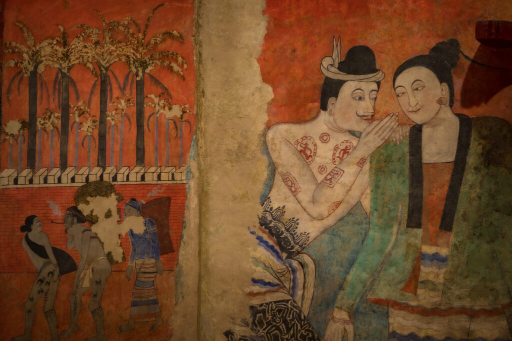 Detail of the Puu Maan Ya Maan mural at Wat Phumin in Nan, highlighting local art, romance, and cultural storytelling in Thailand’s north.