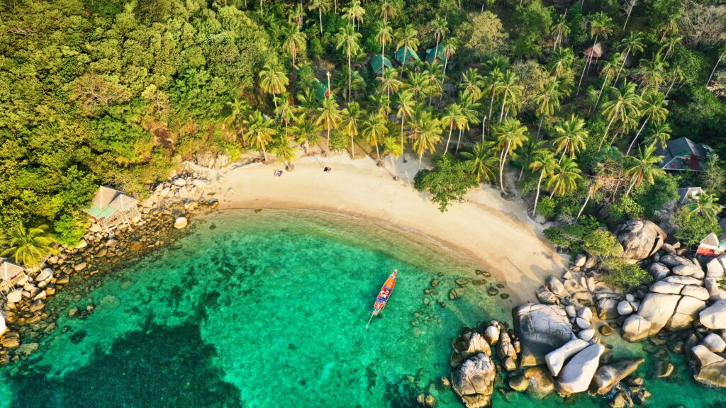 Ko Tao’s Sai Nuan beach highlighted as a global scuba diving and PADI training destination in Thailand