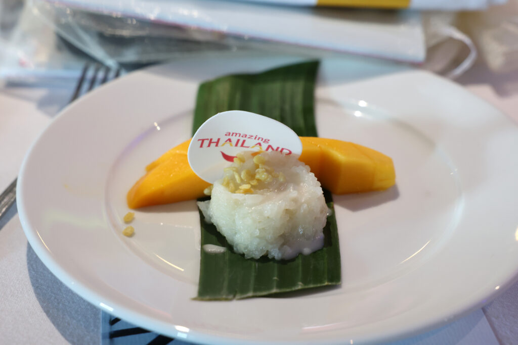 Tourism Authority of Thailand and Oxford United Football Club Showcase Thai Culture in the United Kingdom