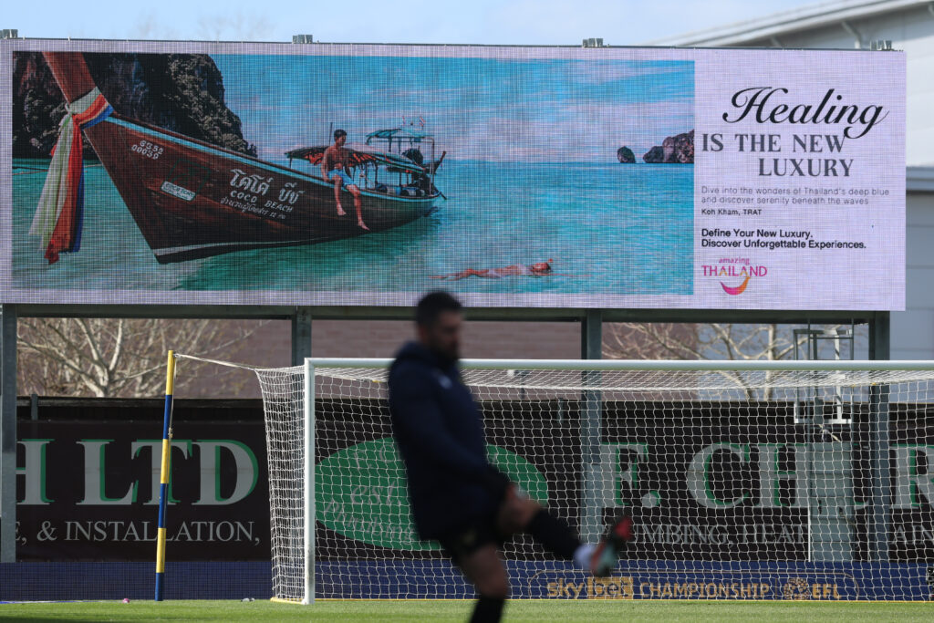 Tourism Authority of Thailand and Oxford United Football Club Showcase Thai Culture in the United Kingdom