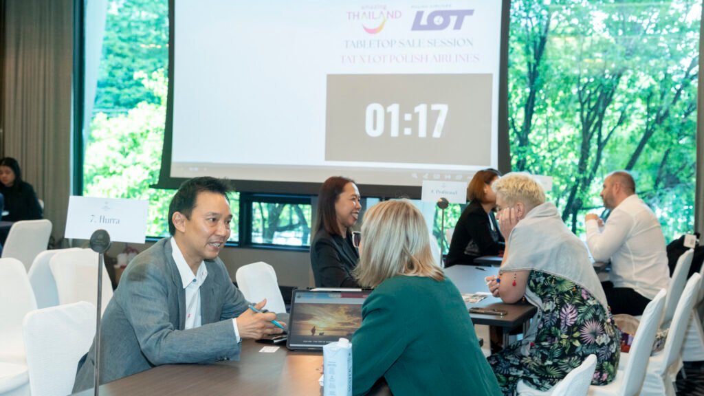 TAT’s Tabletop Sale builds momentum for LOT Polish Airlines’ new Warsaw-Bangkok flight