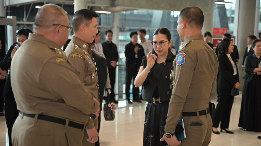 Airport and immigration officials discuss operational improvements during the Suvarnabhumi Airport passenger-service review.