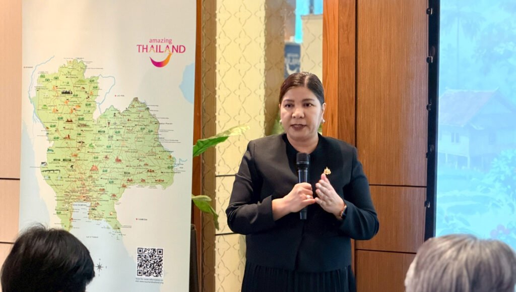 TAT executive speaks at the Communities ConNext workshop on developing Thai community tourism for long-haul markets.