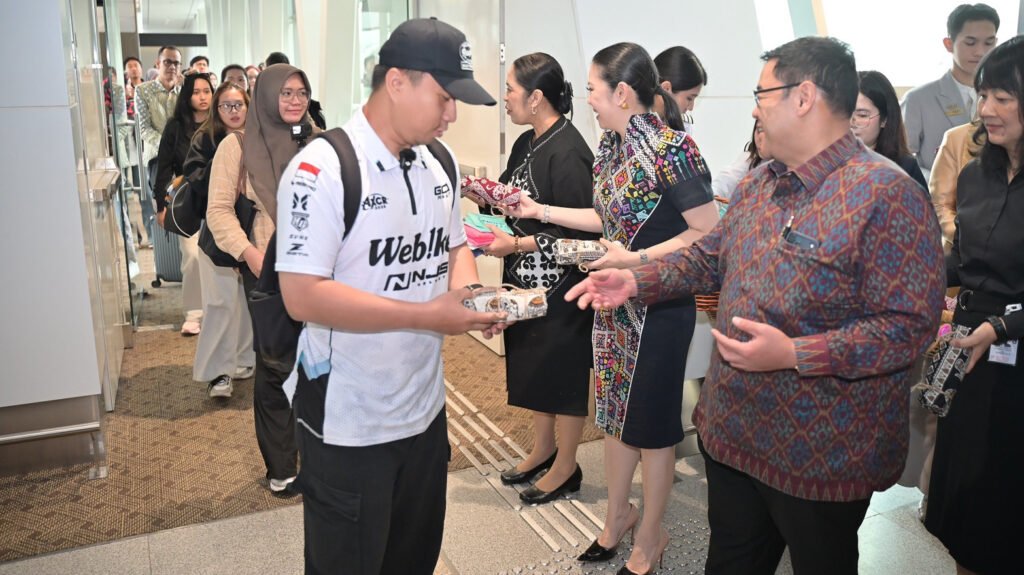 TAT welcomes TransNusa Airlines inaugural Jakarta–Bangkok service