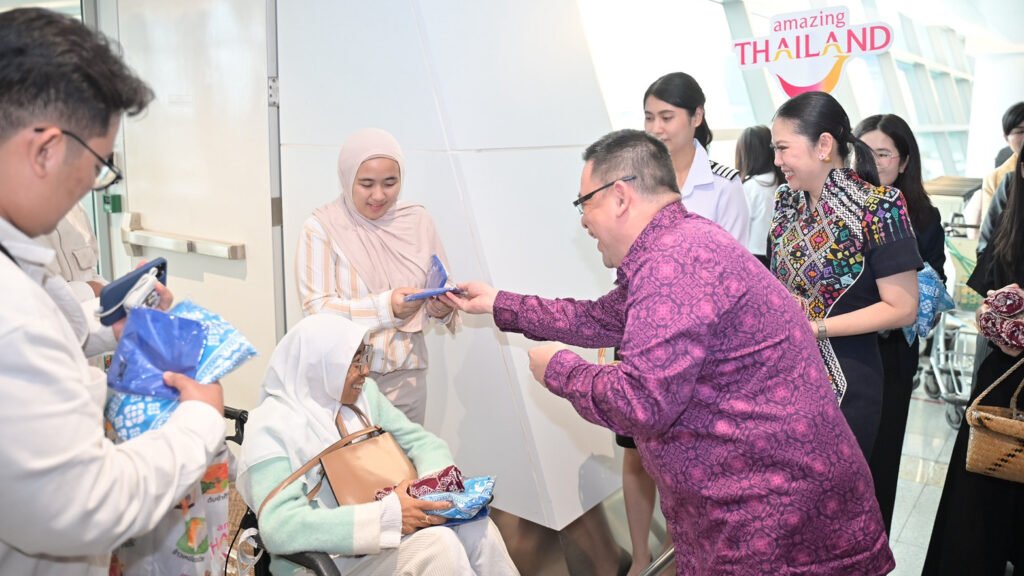 TAT welcomes TransNusa Airlines inaugural Jakarta–Bangkok service