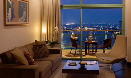 Chatrium-Hotel-Riverside-Bangkok-Awarded-Top-10-Loved-by-Guests_2-500x300