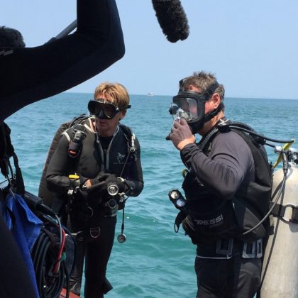 Diving to find seahorses - Pattaya - Copy