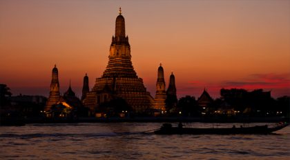 Historic renovation of Wat Arun's famed pagoda completed