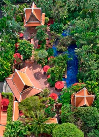 IN-June-14-11-Sheraton-Sukhumvit-gets-5-TripAdvisor-Awards