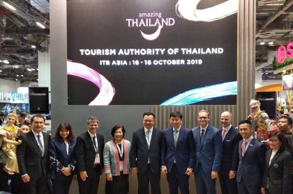 from left: Mr. Klissada Ratanapruk, TAT Executive Director, ASEAN, South Asia and South Pacific Region Department; Miss Somradee Chitchong, TAT Deputy Governor for Administration; Mr. Chattan Kunjara Na Ayudhya, TAT Deputy Governor for International Marketing – Asia and the South Pacific; Miss Busadee Santipitaks, TAT Board of Director; Mr. Yuthasak Supasorn, TAT Governor; Mr Chee Hong Tat, Senior Minister of State, Ministry of Trade and Industry and Ministry of Education, Republic of Singapore; Mr. Michael Müller, the Governing Mayor of Berlin, Federal Republic of Germany Dr. Christian Göke, Chief Executive Officer, Messe Berlin; Mr. Keith Tan, Chief Executive of Singapore Tourism Board; Mrs. Patsalin Swetara, Director, TAT Singapore office.