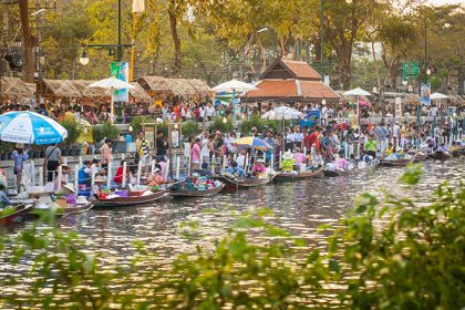 Khlong Phadung Krung Kasem - The Bangkok Floating Market