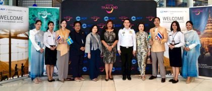 Mrs. Chiravadee Khunsub, TAT executives and airport representatives welcome Norse Atlantic Airways’ inaugural Stockholm–Bangkok flight at Suvarnabhumi Airport.