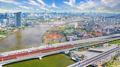 Thailand grants visa extension for tourists to stimulate upcoming high season