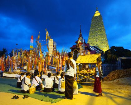 Mon Floating Boat festival