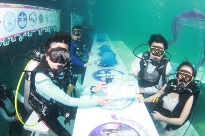Trang Underwater Wedding Ceremony celebrates 23 years of marital bliss