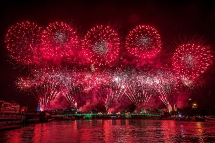 ‘Vijit Chao Phraya’ lighting extravaganza opens in Bangkok to great fanfare