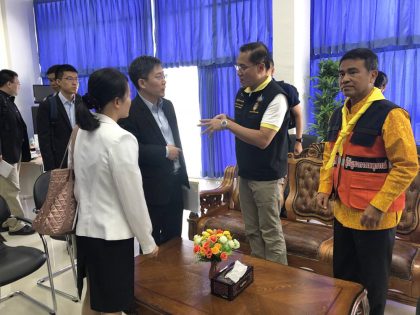 Weerasak Kowsurat chairs meeting with concerned agencies regarding Phuket Boat incidents